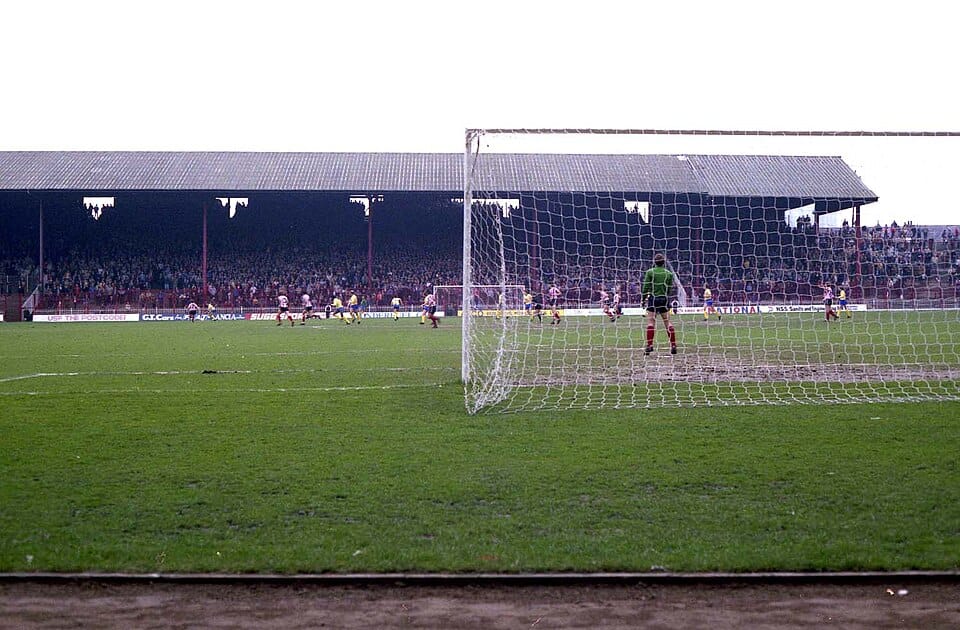 A picture of Bramall Lane is the oldest major stadium in the world still hosting professional football